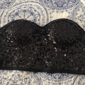 Cropped bra top